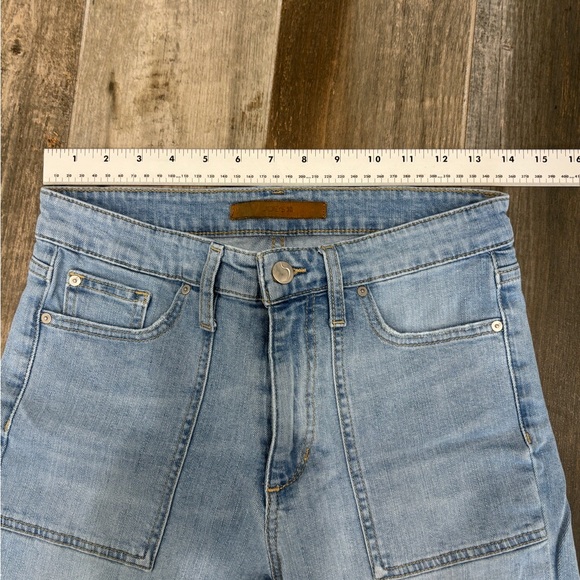 Joe's Jeans Light Wash Cropped Women's Jeans - Picture 7 of 14